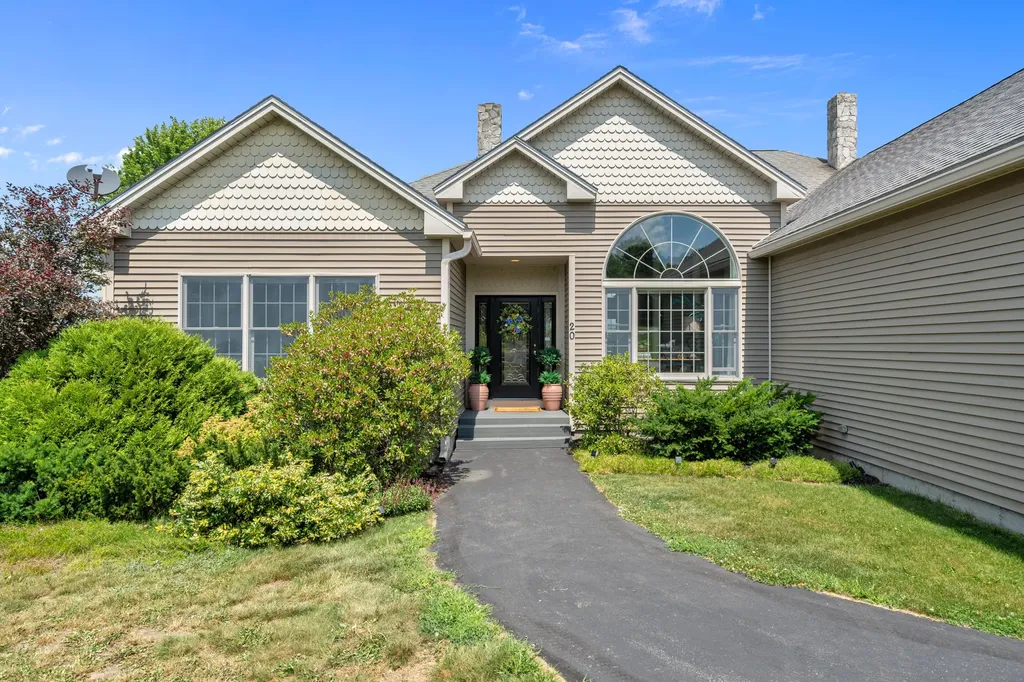 20 Cortland Avenue Turner ME 04282