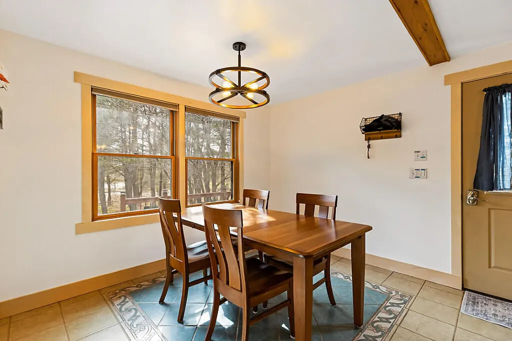 688 Main Street Vassalboro ME 04989