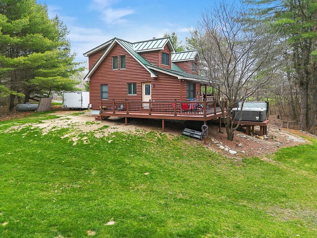 688 Main Street Vassalboro ME 04989