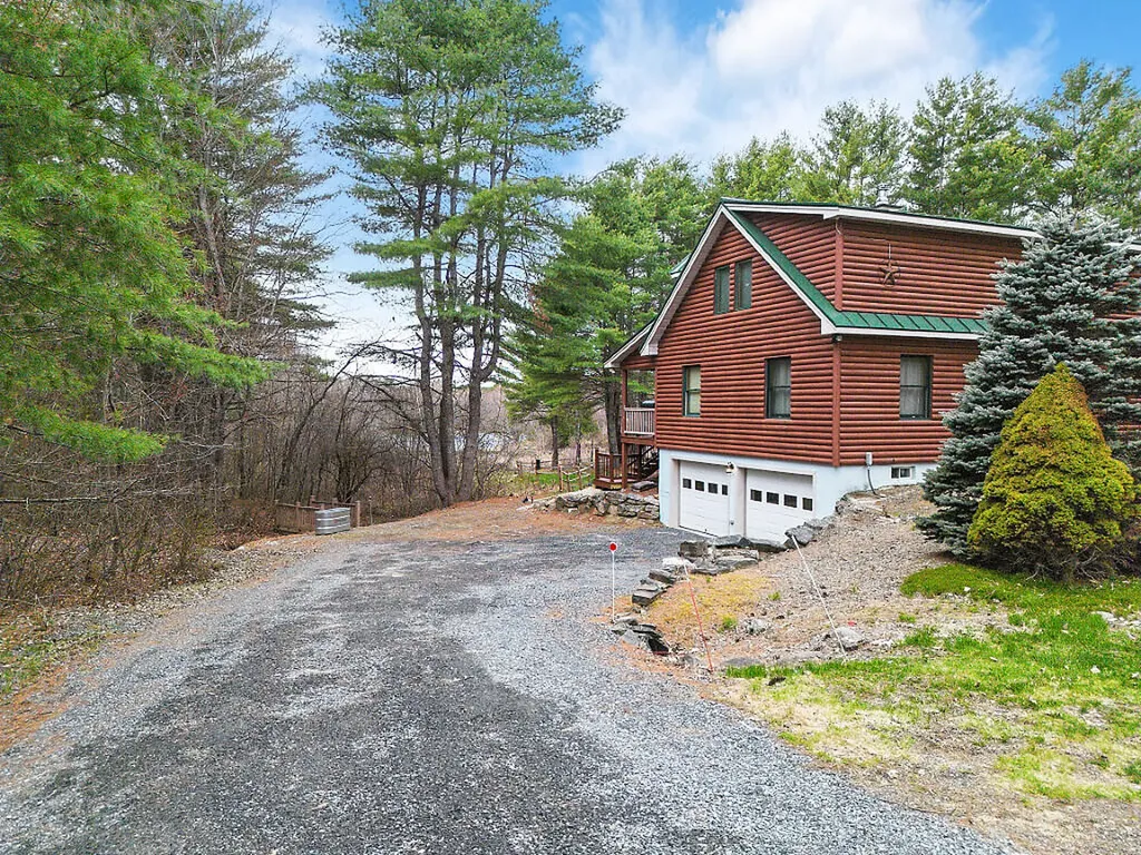 688 Main Street Vassalboro ME 04989