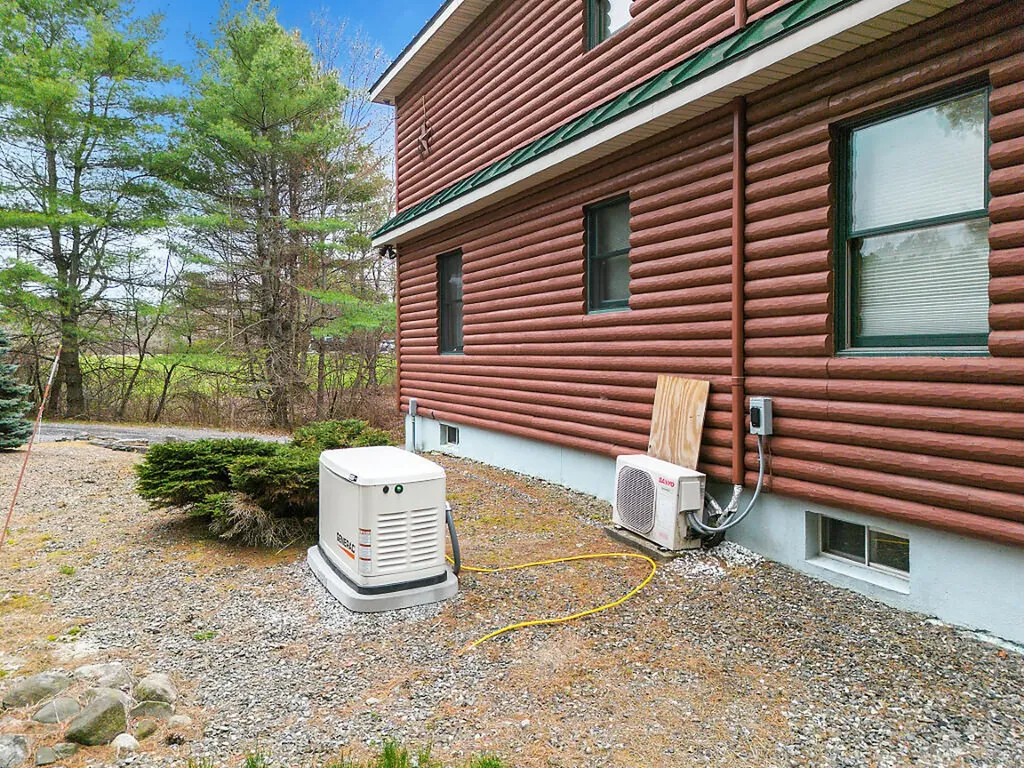 688 Main Street Vassalboro ME 04989