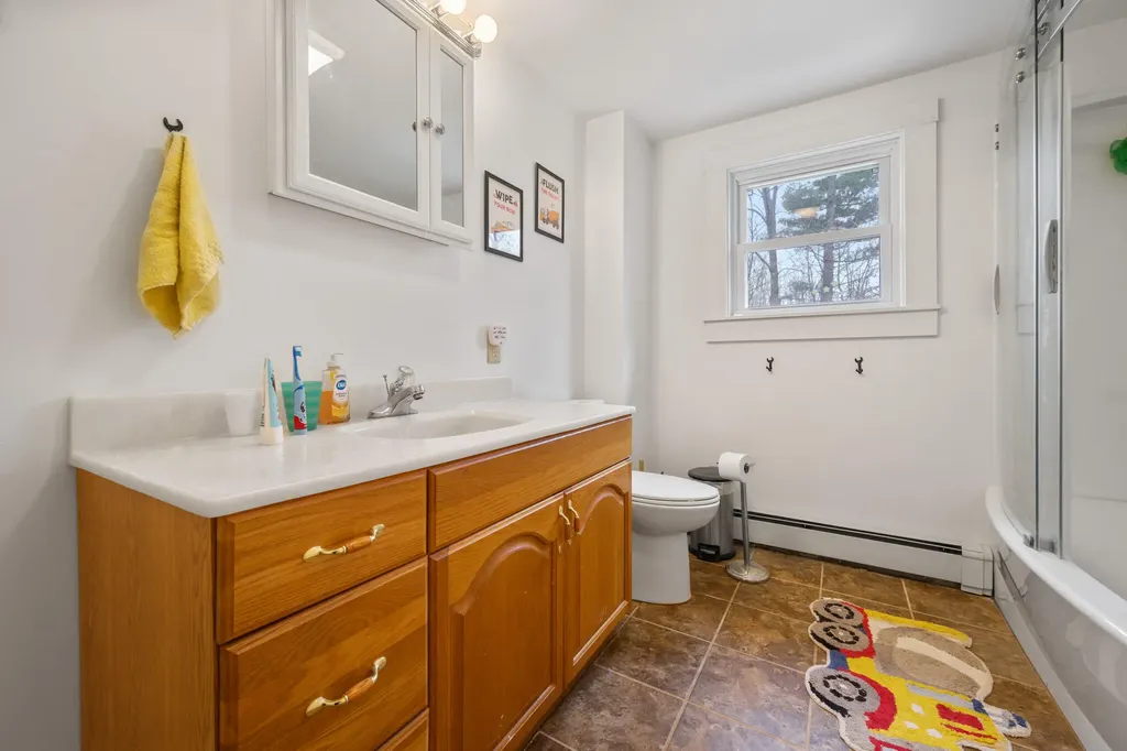 21 Goodwin Street Newport ME 04953