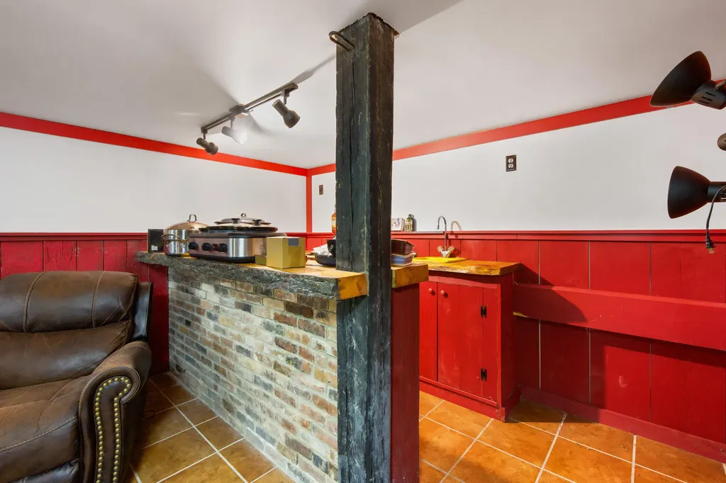 21 Goodwin Street Newport ME 04953
