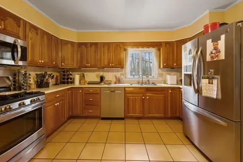 21 Goodwin Street Newport ME 04953