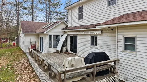 21 Goodwin Street Newport ME 04953