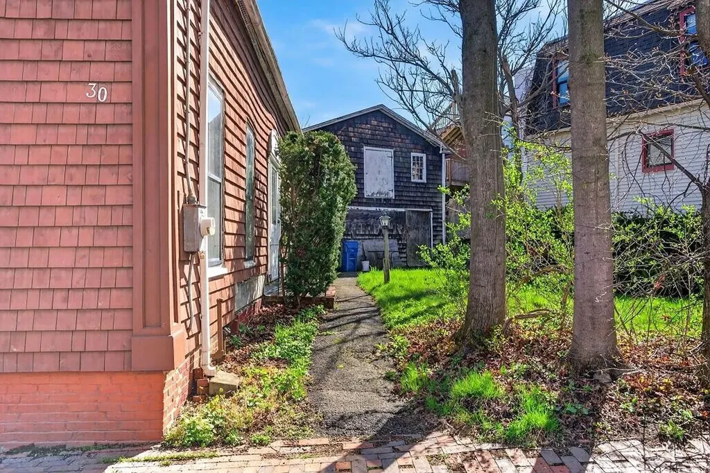 30 Dow Street Portland ME 04102