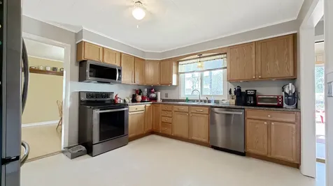 15 Home Farm Road Caribou ME 04736