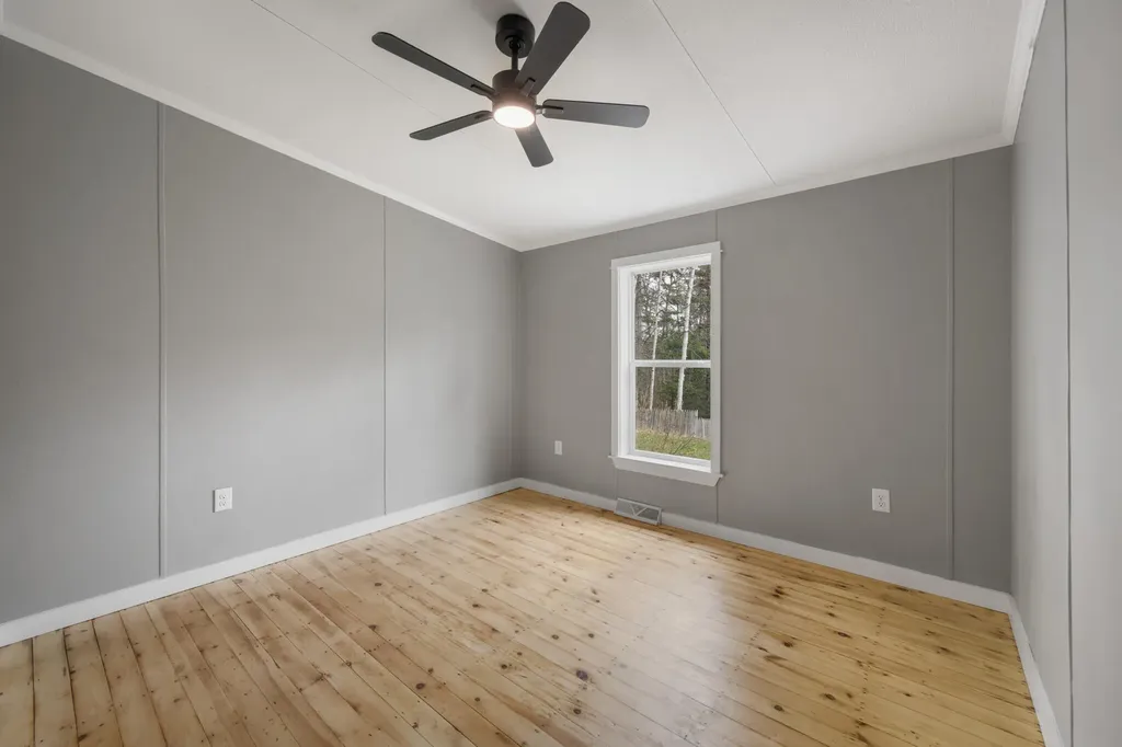85 Canaan Road Hampden ME 04444