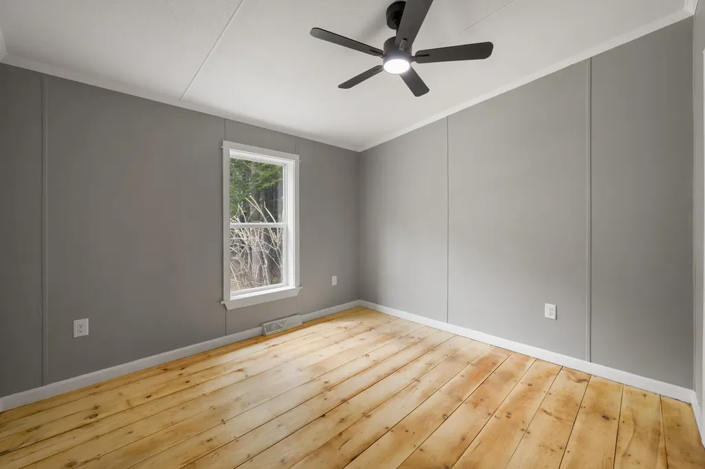 85 Canaan Road Hampden ME 04444