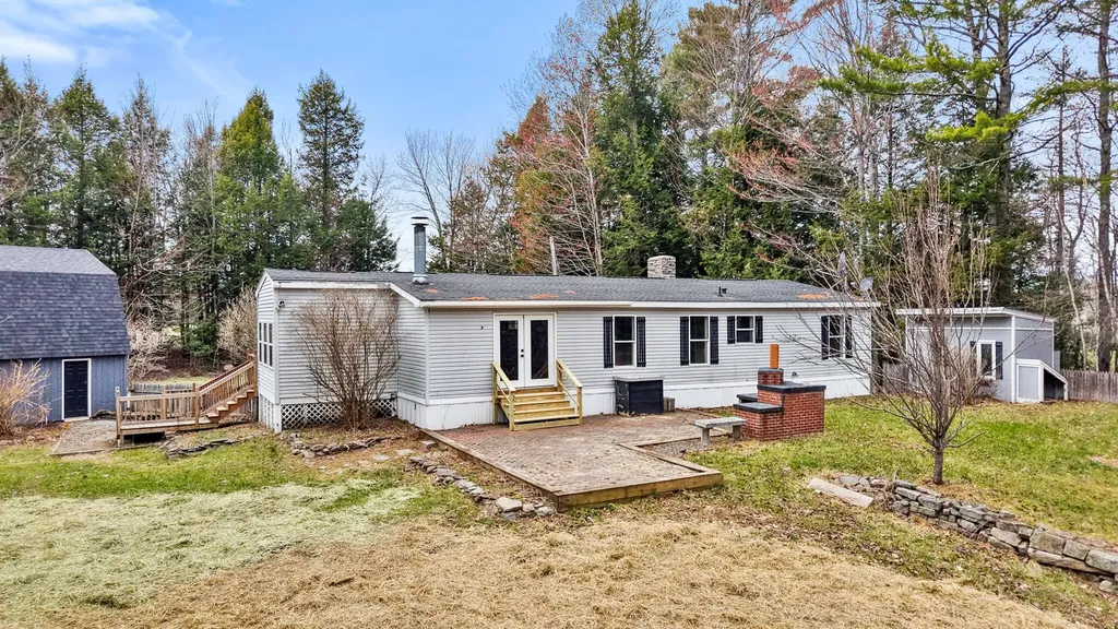 85 Canaan Road Hampden ME 04444