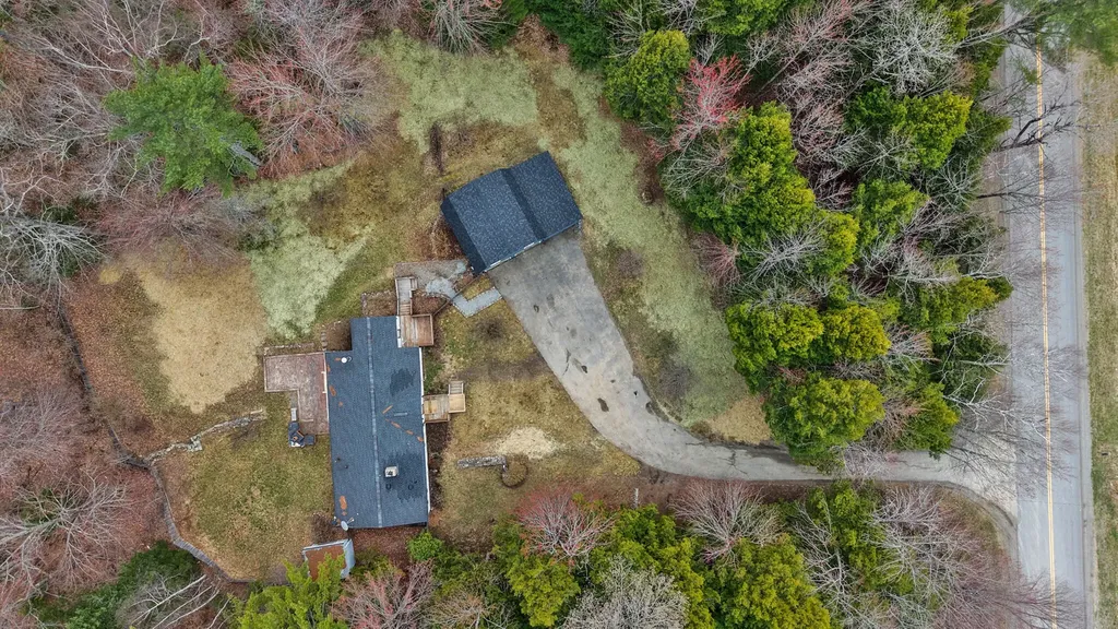 85 Canaan Road Hampden ME 04444