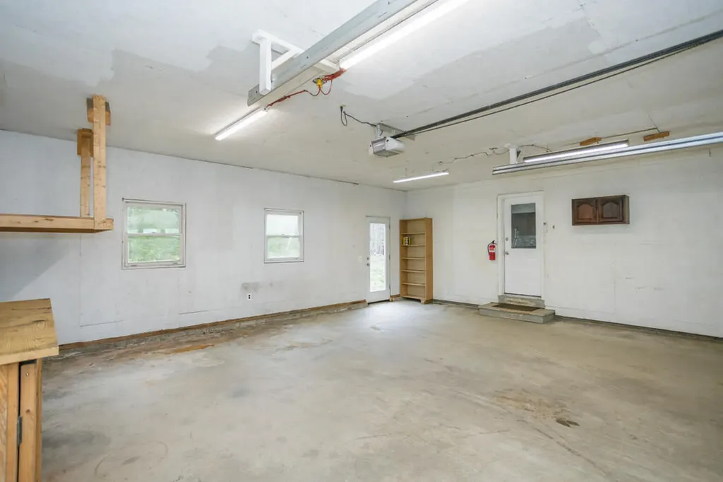11 Cohoon Road Chesterville ME 04938