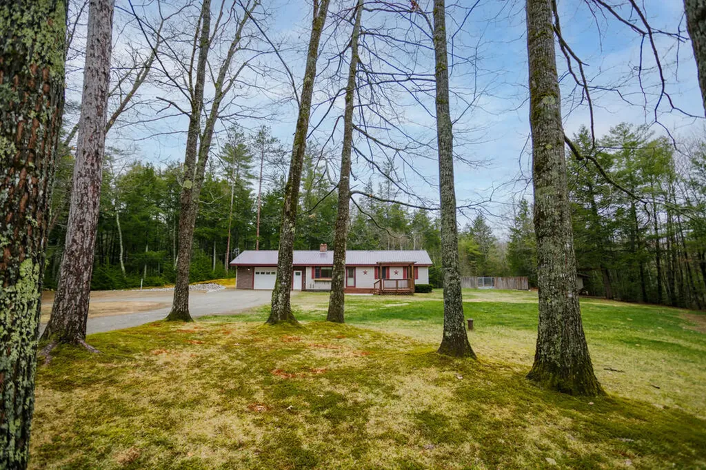 11 Cohoon Road Chesterville ME 04938