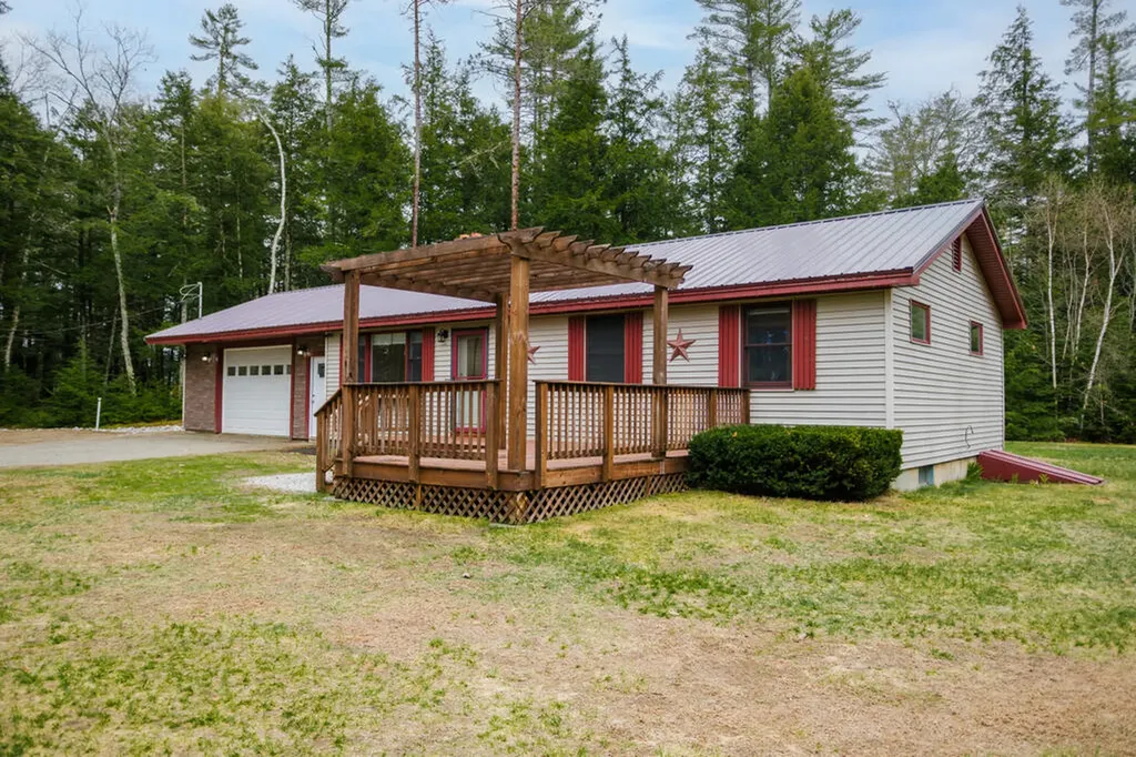 11 Cohoon Road Chesterville ME 04938