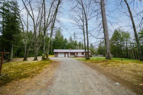 11 Cohoon Road Chesterville ME 04938