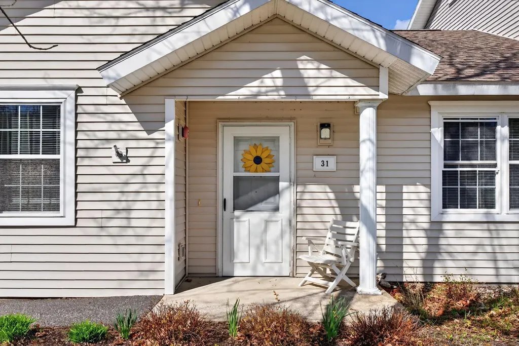 31 Guadalcanal Drive Brunswick ME 04011