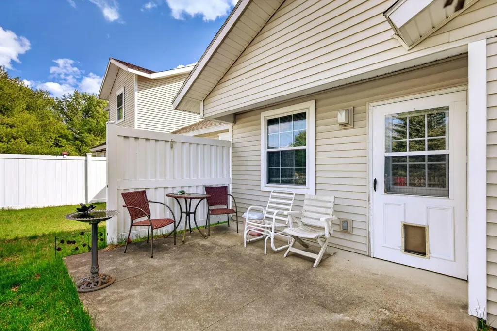 31 Guadalcanal Drive Brunswick ME 04011