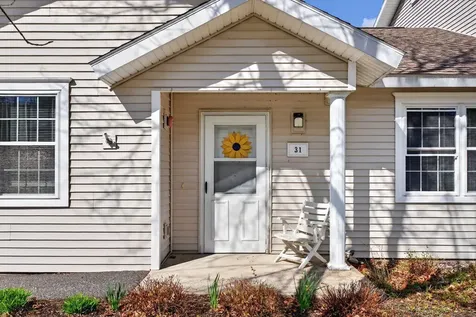 31 Guadalcanal Drive Brunswick ME 04011