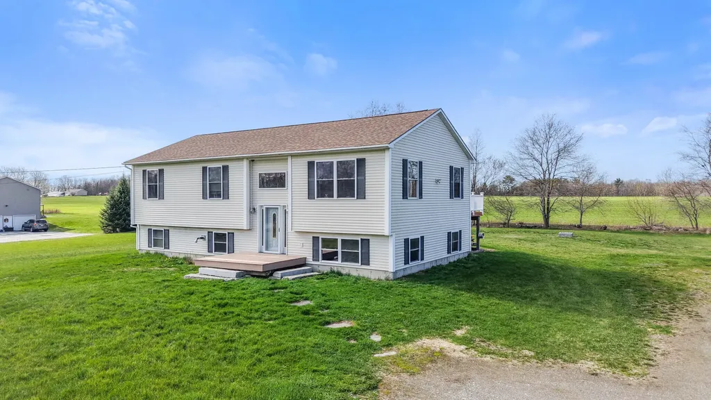 66 Bradbury Drive Corinth ME 04427