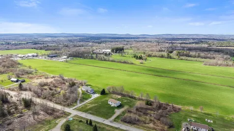66 Bradbury Drive Corinth ME 04427