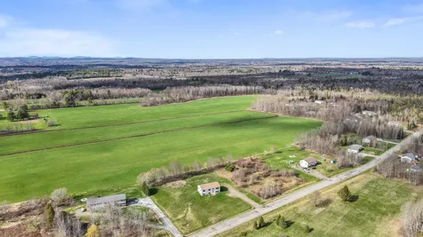 66 Bradbury Drive Corinth ME 04427
