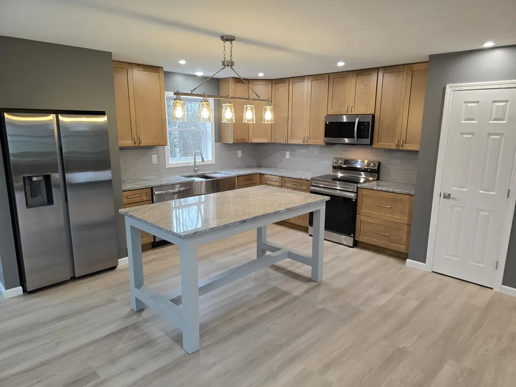 5 Holly Lane Cornville ME 04976