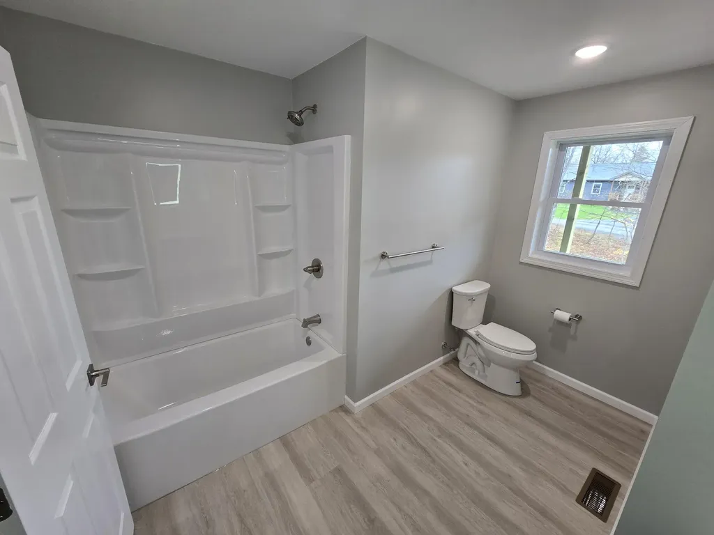 5 Holly Lane Cornville ME 04976