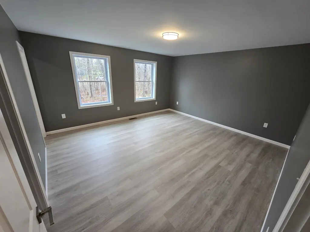 5 Holly Lane Cornville ME 04976