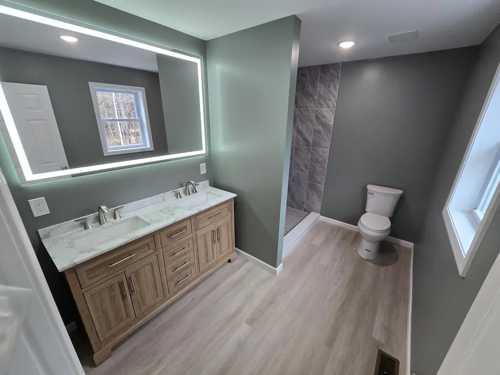 5 Holly Lane Cornville ME 04976