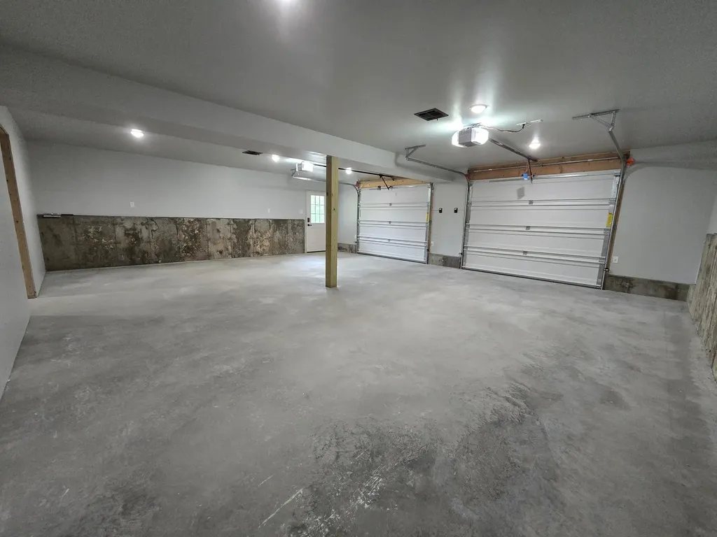 5 Holly Lane Cornville ME 04976