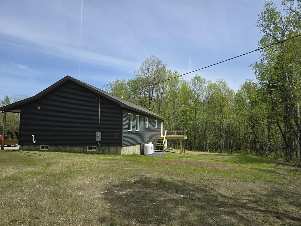 5 Holly Lane Cornville ME 04976