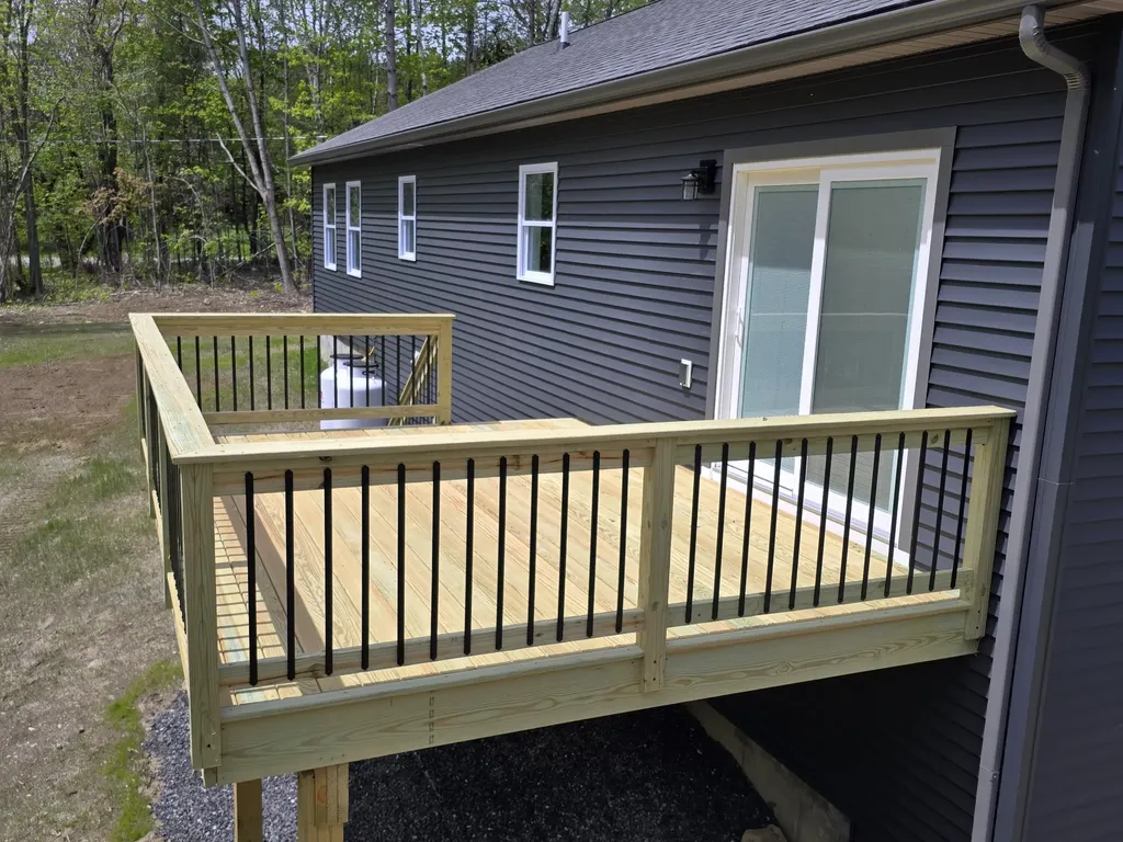5 Holly Lane Cornville ME 04976