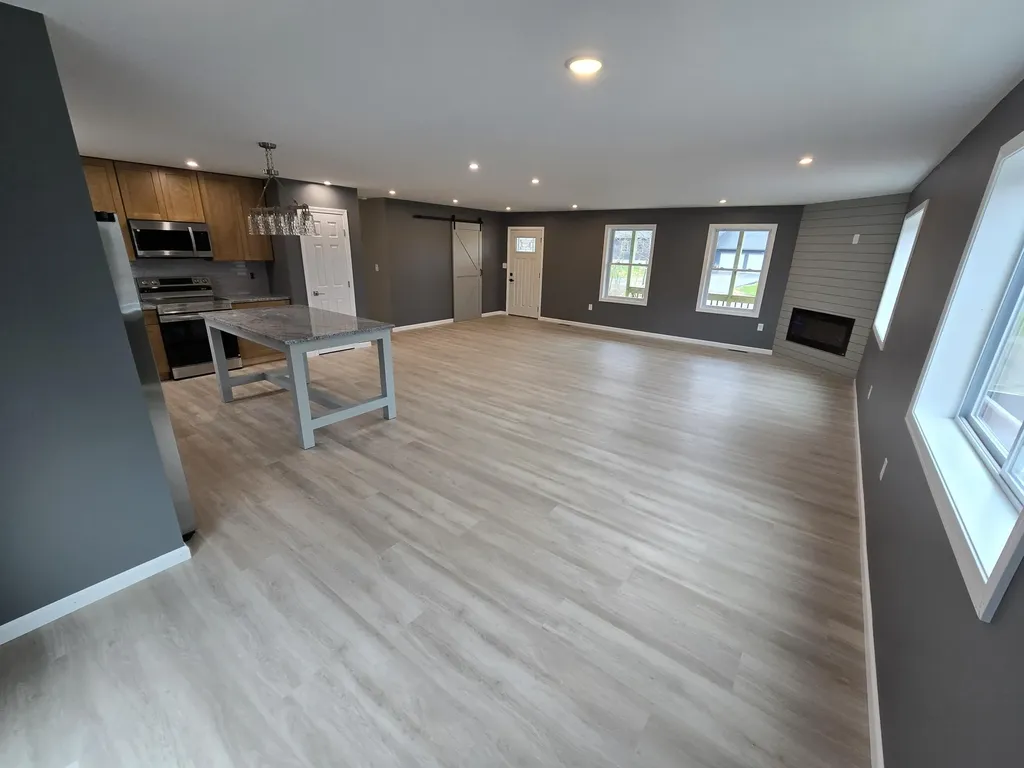 5 Holly Lane Cornville ME 04976