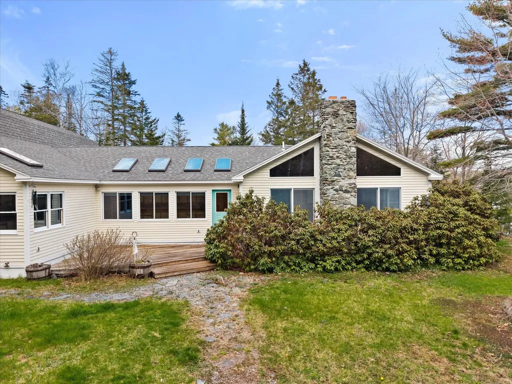 280 Grant Street Ellsworth ME 04605