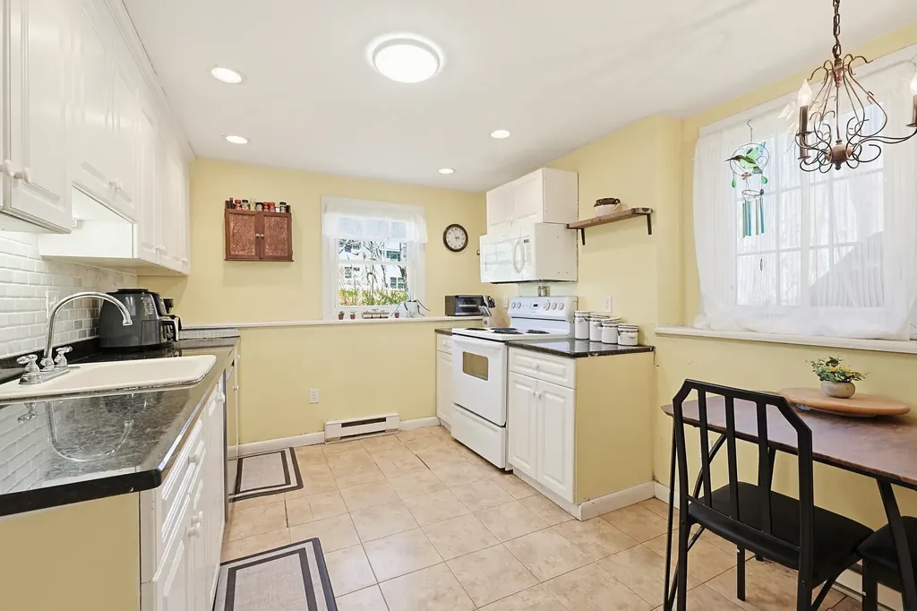 1 Philbrick Lane Kittery ME 03904