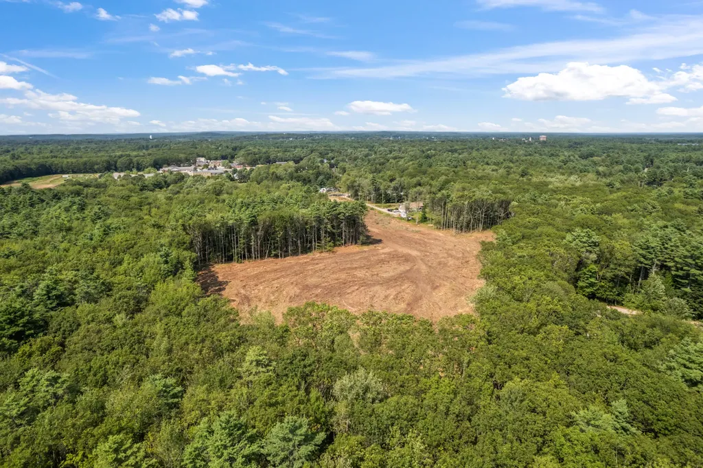 Lot 18 Village Circle Brunswick ME 04011