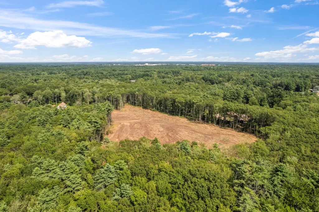 Lot 18 Village Circle Brunswick ME 04011