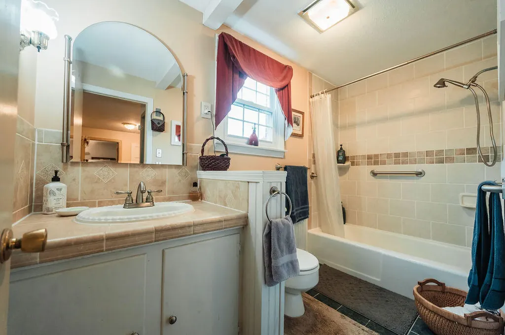 3 Mathews Avenue Bath ME 04530