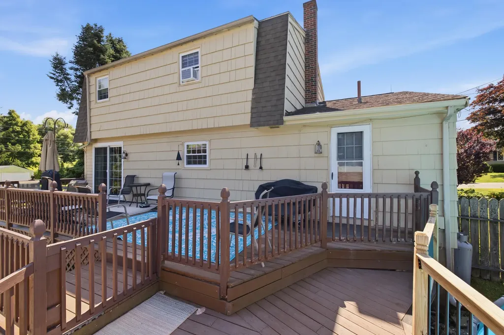 3 Mathews Avenue Bath ME 04530