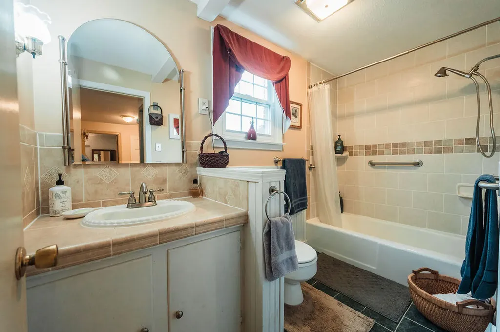 3 Mathews Avenue Bath ME 04530