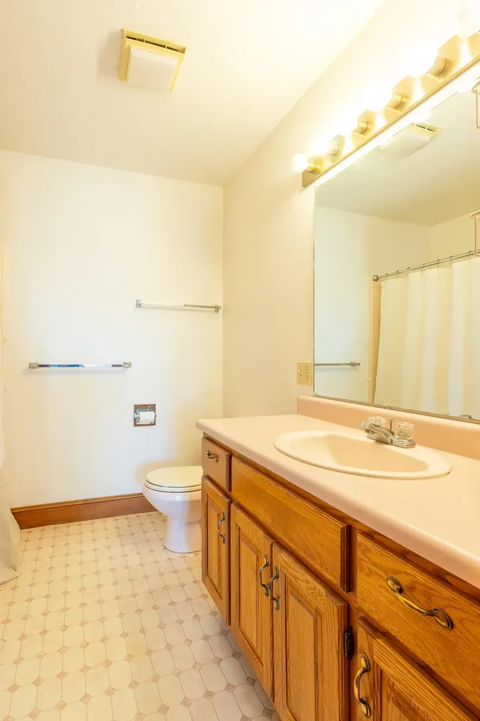 25 Main Street Rockland ME 04841