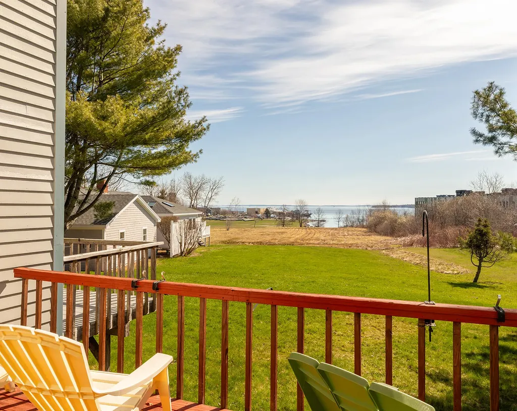 25 Main Street Rockland ME 04841