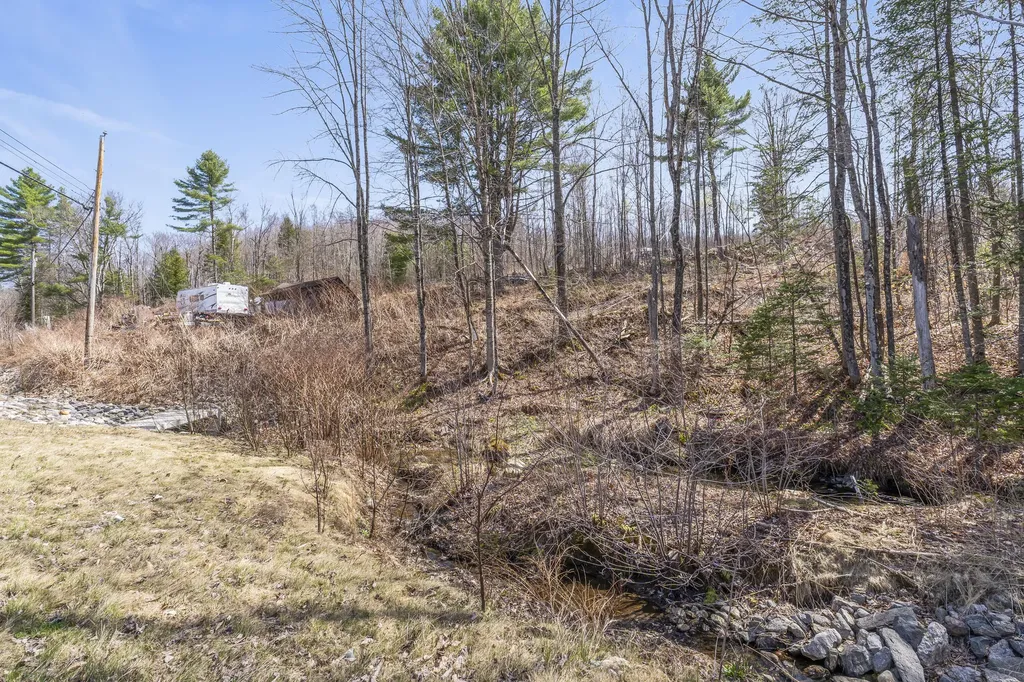 416 Us-2 Wilton ME 04294