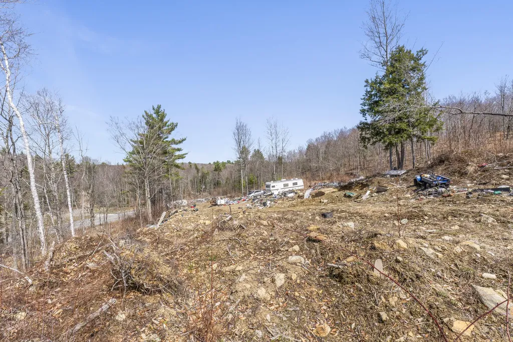 416 Us-2 Wilton ME 04294