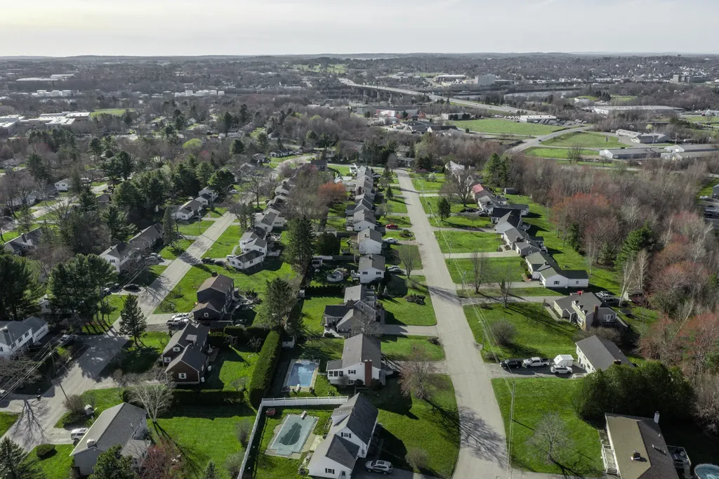 73 Starlight Drive Brewer ME 04412