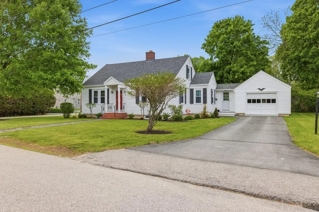 12 Sewall Road South Berwick ME 03908