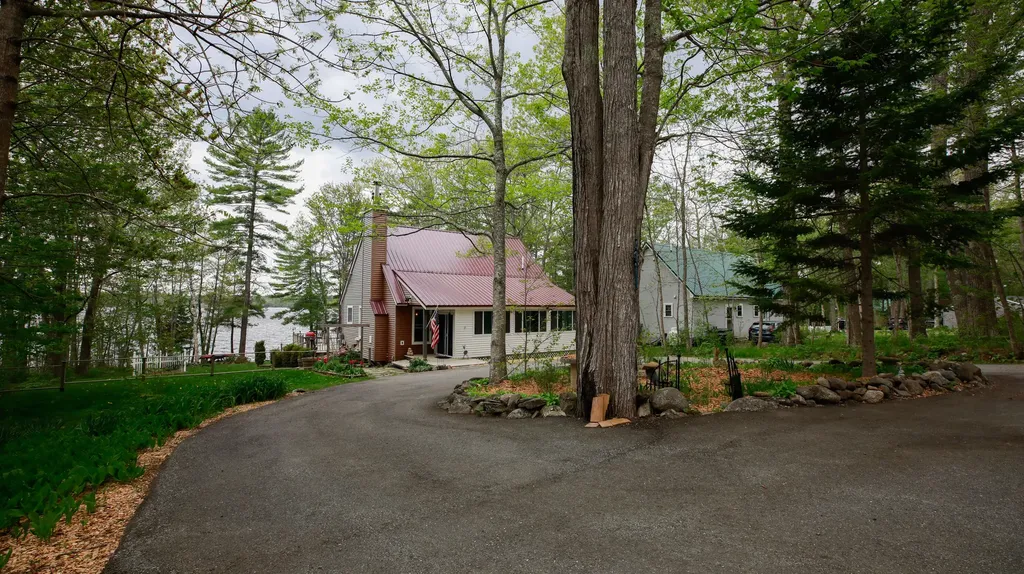 1359 Main Road Eddington ME 04428
