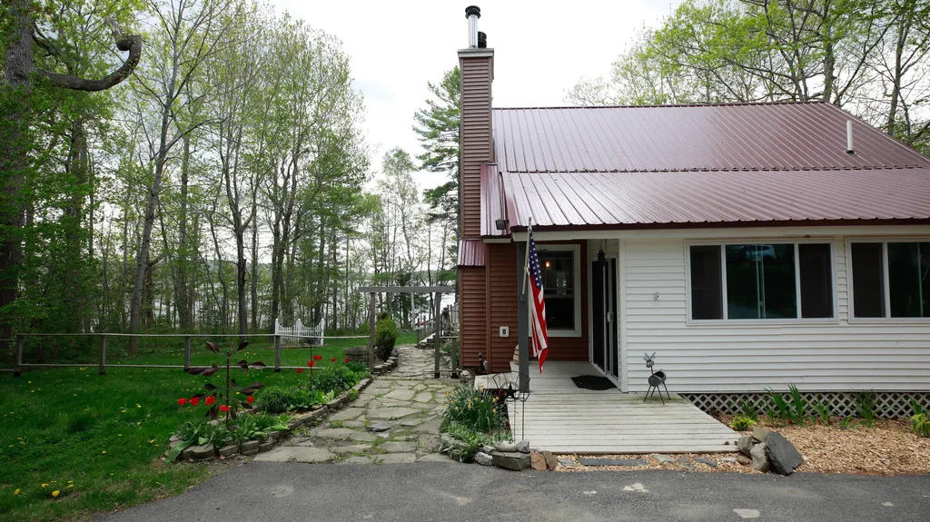 1359 Main Road Eddington ME 04428