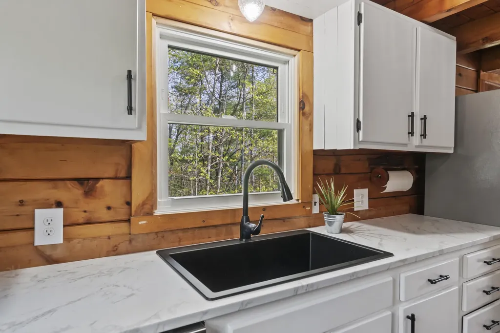 79 Jefferson Road Whitefield ME 04353