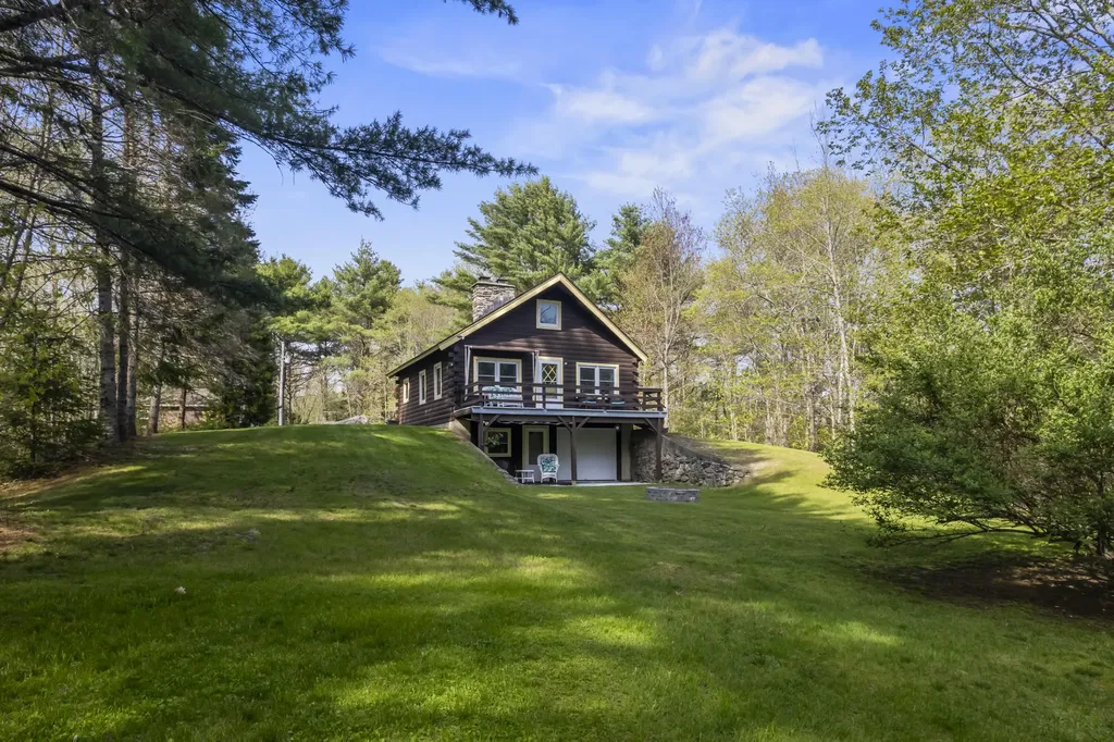 79 Jefferson Road Whitefield ME 04353